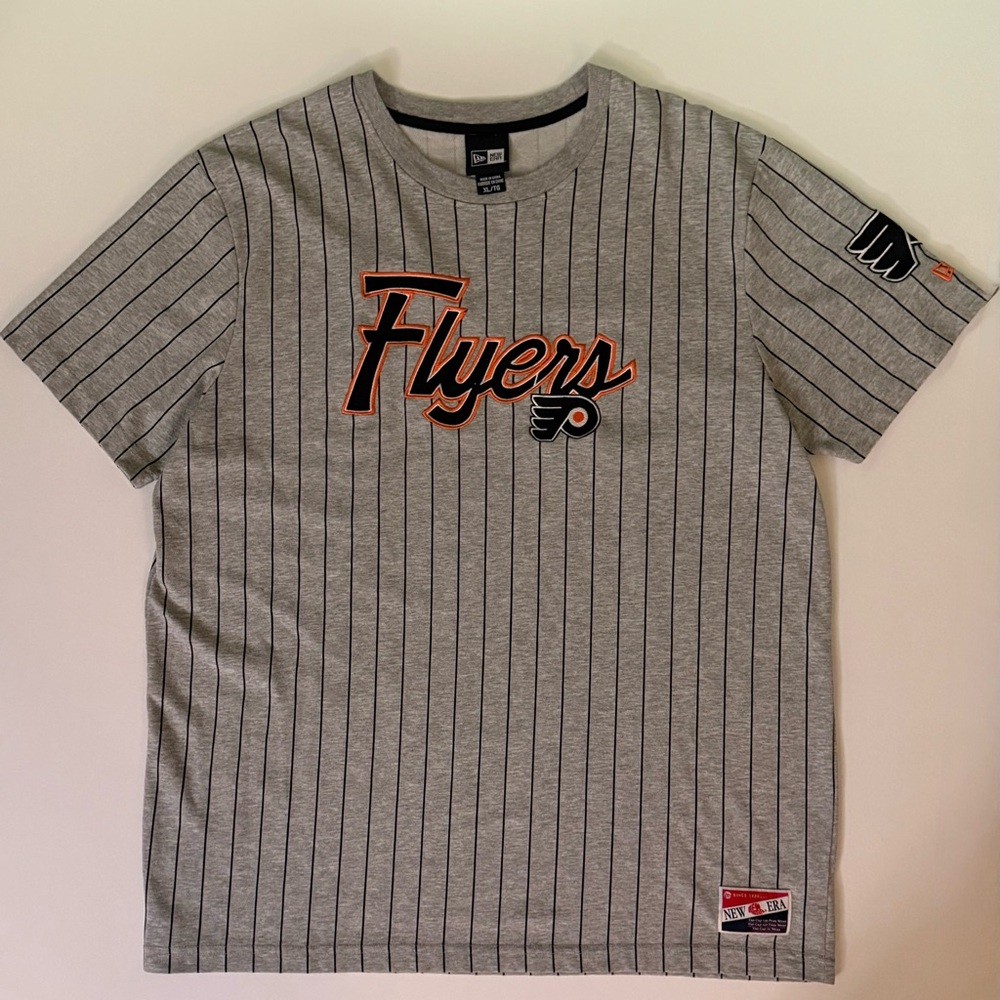 New Era Philadelphia Flyers Throwback Pinstripe Tee